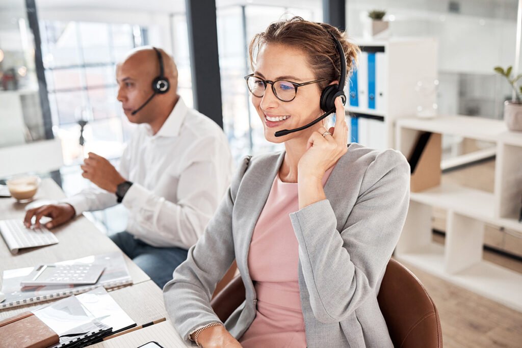 The Benefits of Working with a Bilingual Insurance Agent